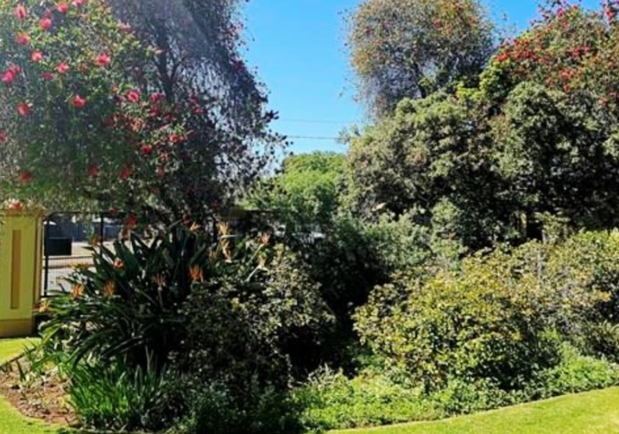 5 Bedroom Property for Sale in Dan Pienaar Free State